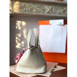 Replica Hermes Light Gray Pink Twilly Picotin Lock 22 Bag