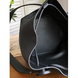 Replica Hermes Black Licol 17 Red Yellow Handle Bag