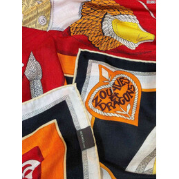 Replica Hermes Gold Graphic 90cm Silk Scarf