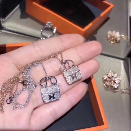 Replica Hermes silver diamond padlock necklace with polished chain