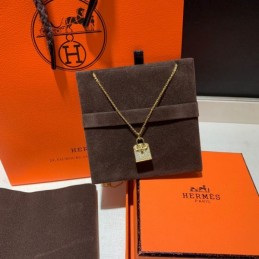 Replica Hermes gold diamond padlock necklace with sparkling stones