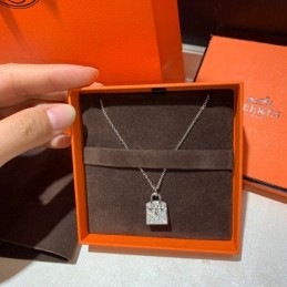 Replica Hermes silver lock pendant necklace with sparkling stones