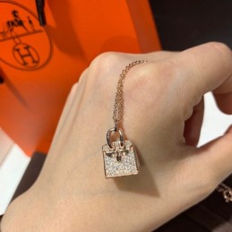 Replica Hermes rose gold diamond lock necklace with sparkling stones