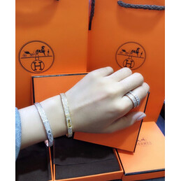 Replica Hermes diamond hinged bangle bracelet with plated hardware options