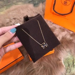 Replica Hermes black enamel H pendant necklace with polished chain
