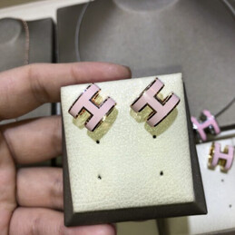 Replica Hermes pink H necklace and earrings set with optional earrings