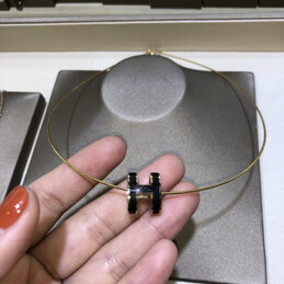 Replica Hermes black H necklace and earrings set with optional earrings