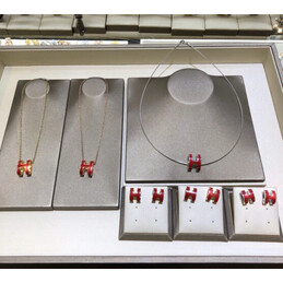 Replica Hermes red H necklace and earrings set with optional earrings