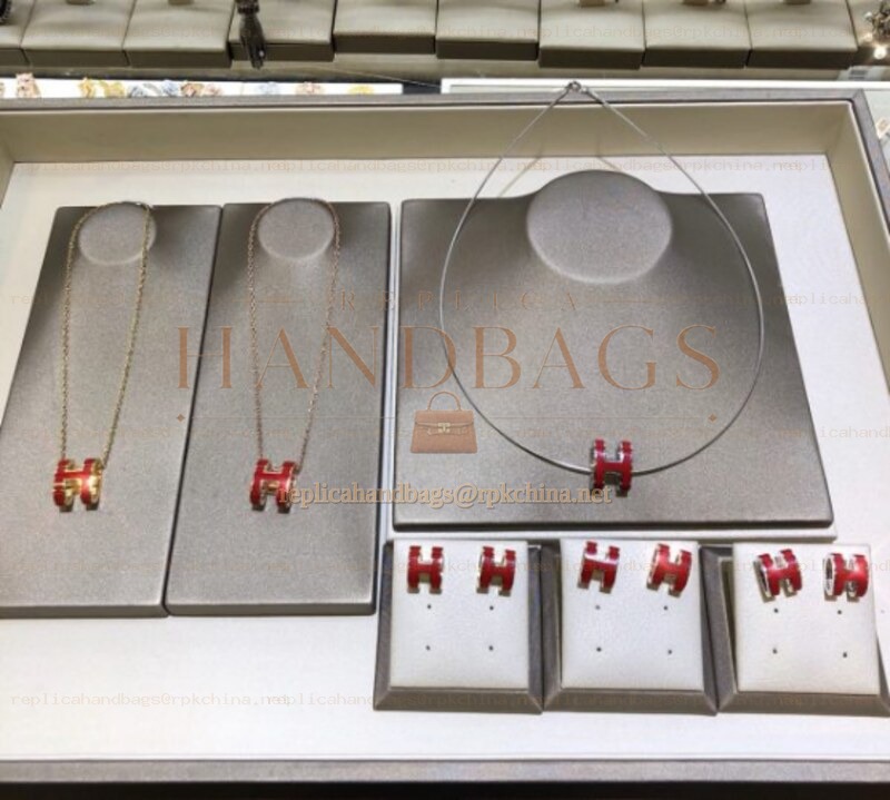 Replica Hermes red H necklace and earrings set with optional earrings