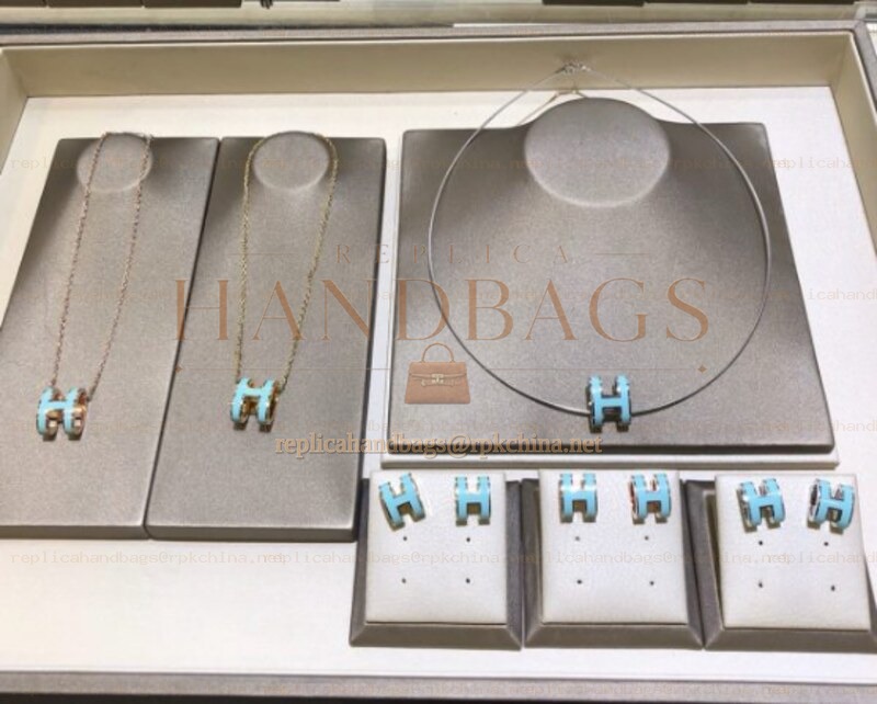 Replica Hermes turquoise H necklace and earrings set with optional earrings