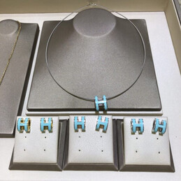 Replica Hermes turquoise H necklace and earrings set with optional earrings