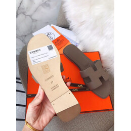 Replica Hermes Taupe Oran Sandal