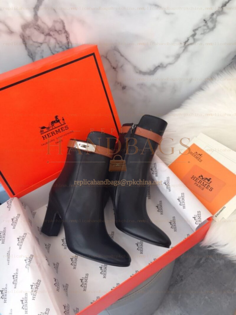 Replica Hermes Black Pointed Palladium Buckle Block Heel Boot