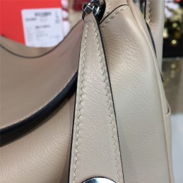 Replica Hermes Beige Lindy 26 Bag