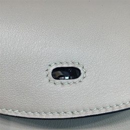 Replica Hermes Beige Lindy 26 Bag