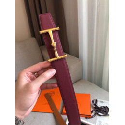 Hermes replica Burgundy Reversible Horsebit Buckle Leather Belt