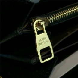Replica Louis Vuitton Brown Monogram Black Trim Zippy Wallet Retiro
