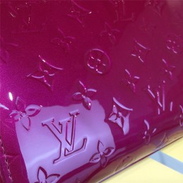 Replica Louis Vuitton Fuchsia Patent Monogram Brea PM
