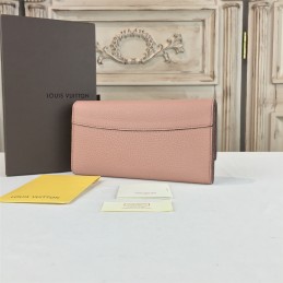 Replica Louis Vuitton Pale Pink Capucines Wallet