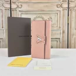 Replica Louis Vuitton Pale Pink Capucines Wallet