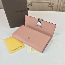 Replica Louis Vuitton Pale Pink Capucines Wallet