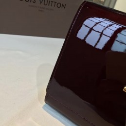 Replica Louis Vuitton Burgundy Patent Chain Louise GM