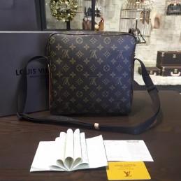 Replica Louis Vuitton Brown Monogram Classic Trotteur Beaubourg Messenger