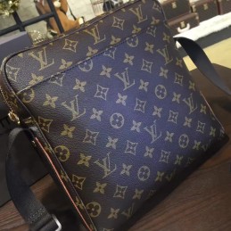 Replica Louis Vuitton Brown Monogram Classic Trotteur Beaubourg Messenger