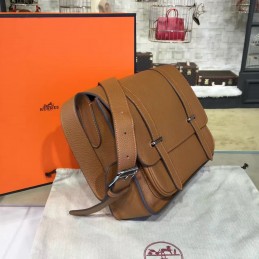 Replica Hermes Tan Leather Messenger Steve Caporal 28 Tan Leather Messenger Bag