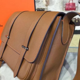 Replica Hermes Tan Leather Messenger Steve Caporal 28 Tan Leather Messenger Bag