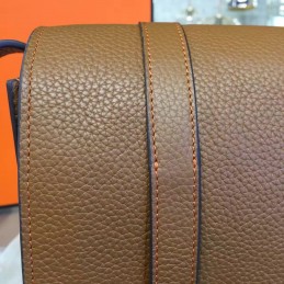 Replica Hermes Tan Leather Messenger Steve Caporal 28 Tan Leather Messenger Bag