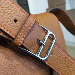 Replica Hermes Tan Leather Messenger Steve Caporal 28 Tan Leather Messenger Bag