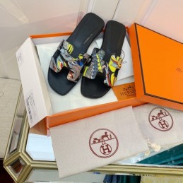 Replica Hermes Black Floral H Slide Sandal