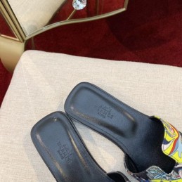 Replica Hermes Black Floral H Slide Sandal