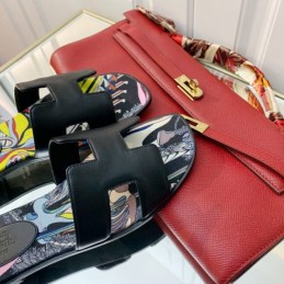 Replica Hermes Dark Black Floral H Slide Sandal