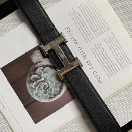 Hermes replica Black Pebbled Engraved Silver H Buckle Leather Belt