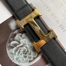Hermes replica Black Pebbled Engraved Gold H Buckle Leather Belt