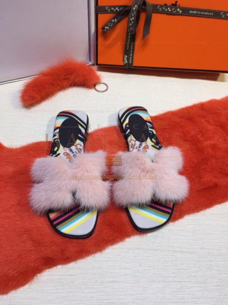 Replica Hermes Light Pink Fur H Slide Slipper