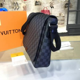 Replica Louis Vuitton Black Damier Graphite District MM
