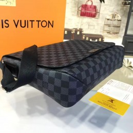 Replica Louis Vuitton Black Damier Graphite District MM