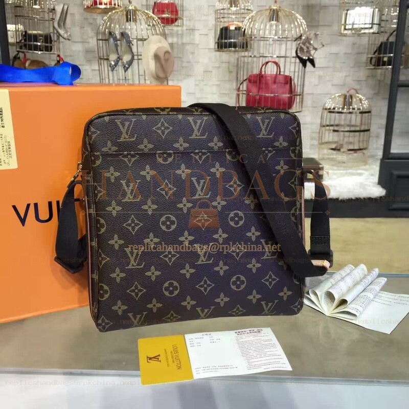 Replica Louis Vuitton Brown Monogram Black Trim Trotteur Beaubourg Messenger