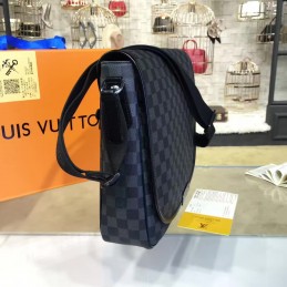 Replica Louis Vuitton Black Damier Graphite Messenger MM