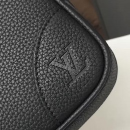 Replica Louis Vuitton Black Leather Porte Documents Voyage