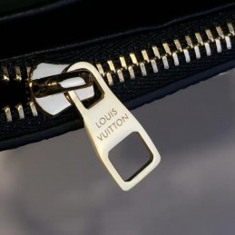 Replica Louis Vuitton Navy Blue Neo Vivienne Crossbody Bag