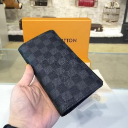 Replica Louis Vuitton Dark Gray Damier Graphite Brazza Wallet