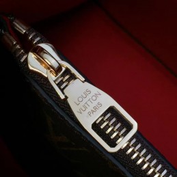 Replica Louis Vuitton Brown Monogram Red Drawstring Neo Noe MM