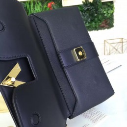 Replica Louis Vuitton Black Textured Chain Very Bag