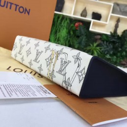 Replica Louis Vuitton White Savane Chapman Pochette Voyage MM Zip Pouch