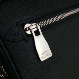 Replica Louis Vuitton Black Taiga Leather Kasai Clutch