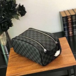 Replica Louis Vuitton Damier Graphite King Size Toiletry Bag